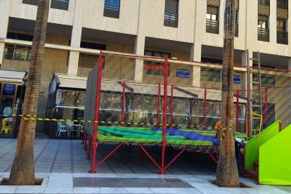 Montaje de atracciones.