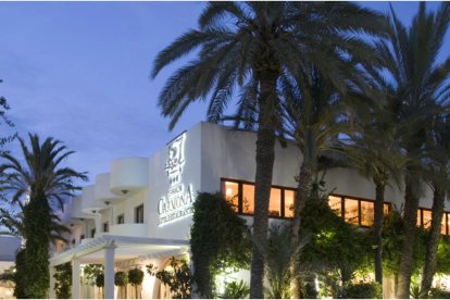 Exterior de Terraza Carmona, en Vera.