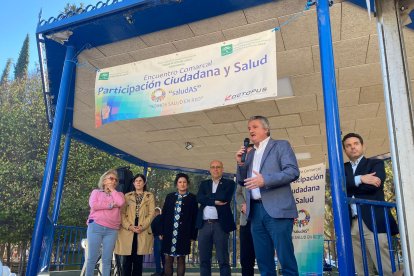 Bernardo Luis Pérez ha abierto este día de convivencia con poniendo en valor el buen hacer del equipo sanitario de salud mental de la zona Norte.