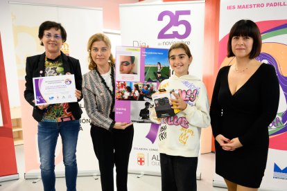 Entrega de reconocimientos en la capital.