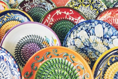 Platos en mercadillo