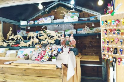 Un puesto del mercadillo.