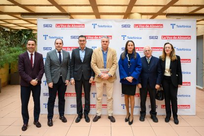 Ricardo Céspedes, Sergio Arjona, Joaquín Segovia, Juan de la Cruz, Aránzazu Martín, José Luis Martínez y Antonia Sánchez.