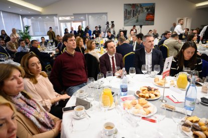 Rosalía Espinosa, Diana Melero, Juanjo Salvador, Ricardo Céspedes, José Antonio González y Aránzazu Martín.