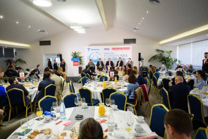 Vista parcial del salón del Hotel Avenida donde tuvo lugar en acto.