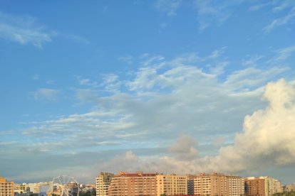 Paseo peatonal sobre el Cable Inglés. 