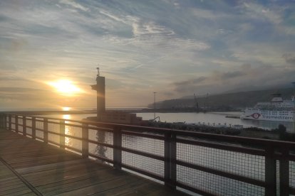 Puesta de sol vista desde el Cable Inglés.