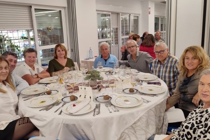 Cocineros y familiares, asistentes al encuentro navideño.