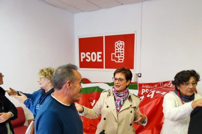 En el centro, Adriana Valverde.