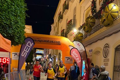 En la categoría absoluta masculina ganó Mohamed Koula y en la femenina Nazha Machrouh.