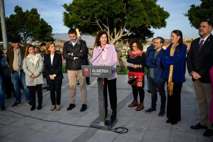 La alcaldesa, durante el homenaje.