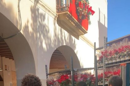 Descargando los pascueros en la Plaza Vieja.
