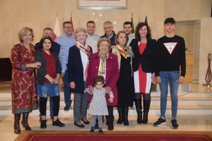 María Aguirre con familiares.