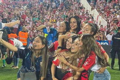 Felices con el Almería subiendo a Primera División.