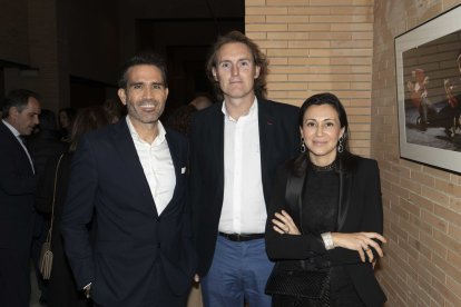 Javier Berbel, de Ego Sport; Javier Moya, Poniente Láser; y Mari Ángeles Estévez, Poniente Láser y Clínica Centro Moes.