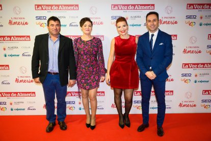 Dionisio Pérez, Yolanda García, Sonia Bernabé y Ricardo Céspedes (director comercial de LA VOZ).