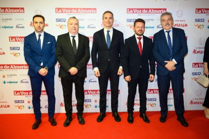 Ricardo Céspedes, Pedro M. de la Cruz, Amós García Hueso, José Ángel Vélez y Juan Fernández-Aguilar.