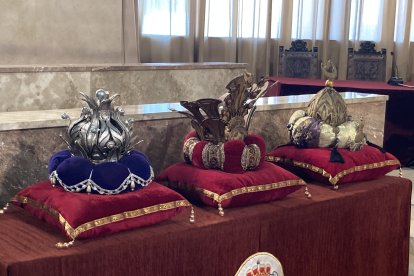 Las coronas reales de Melchor, Gaspar y Baltasar.