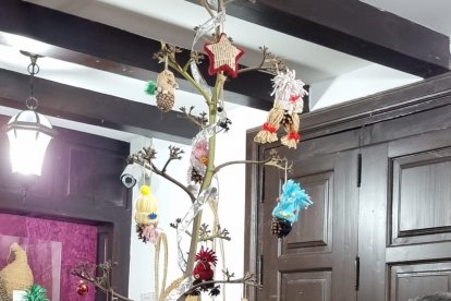 Tras la bendición hubo mantecados y licores.