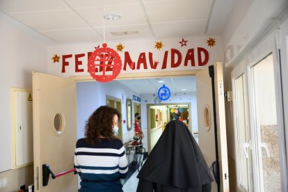 La alcaldesa felicitó la Navidad.