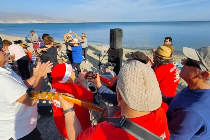 Llegó la hora de cantar y bailar.