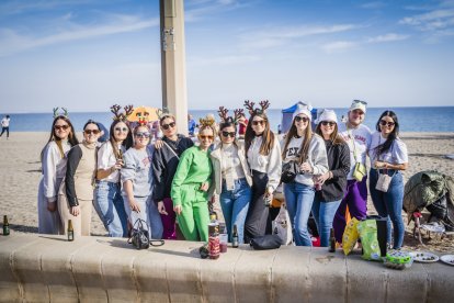 Foto de una concurrida moraga facilitada por el Ayuntamiento de Roquetas de Mar.