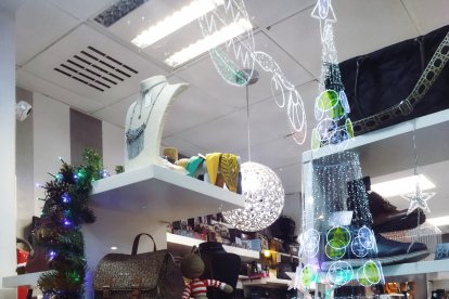 Decoración en una zapatería.