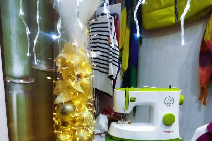 Escaparate con decoración.