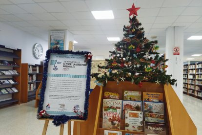 Decoración en la biblioteca.