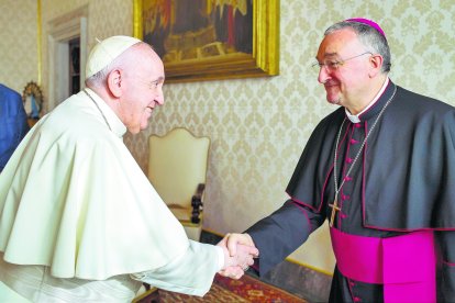 Enero: El Papa Francisco recibe en El Vaticano al Obispo de Almería.