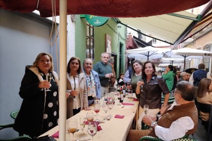 Los brindis y espiritu navideño se repitió toda la tarde.