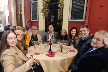\'El Niño de las Cuevas\', Juan Aguilera, María José Piedra, Lourdes Bolivar y Fernando.