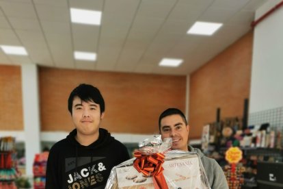 Ganador de la cesta comercio HIPER ASIA.