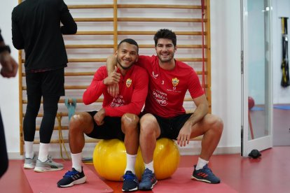 El Almería de Rubi es una piña.