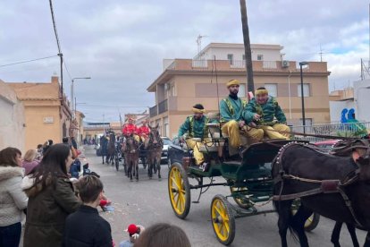 La Cabalgata de Reyes por los barrios de Berja ha sido de las más madrugadoras de este jueves.