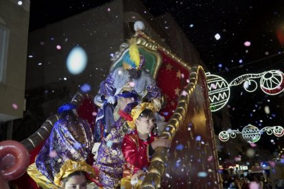 Magia y fantasía en la Cabalgata de Adra.