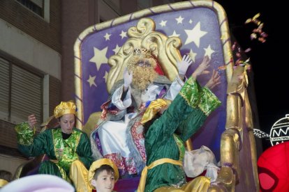 Magia y fantasía en la Cabalgata de Adra.