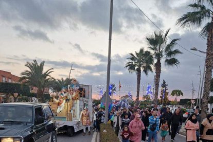 Cientos de personas asistieron a la Cabalgata de San Isidro.
