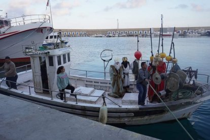 Los Reyes Magos llegando al Puerto de Carboneras.