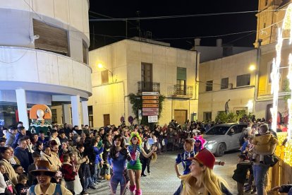 Así lucen las calles de Gádor durante su desfile de Reyes Magos.