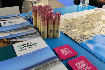 El stand de Almería en FITUR a primera hora de la mañana de este miércoles.