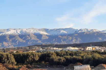 Las sierras almerienses se cubren de blanco.