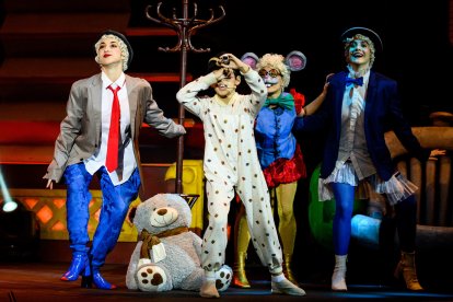 El Auditorio Maestro Padilla se convierte en una puerta a la infancia, la ilusión y la nostalgia.