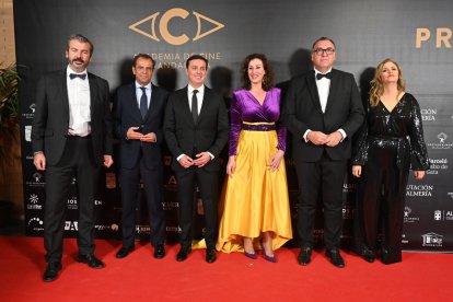 Representantes institucionales almerienses con miembros de Junta de Andalucía, la Academia y la SGAE.