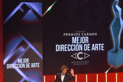 Pepe Domínguez del Olmo, Carmen a mejor dirección de arte por Modelo 77.