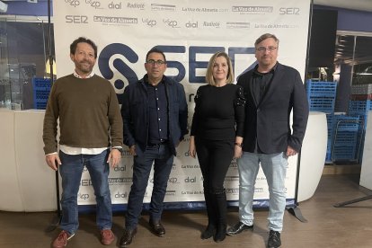 Patri de Dormilones, Manolo F. de Suministros Feligran, Maricarmen R. y Jordi Villanueva de Servizenter Cloud.