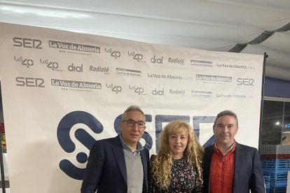 Miguel Ángel M. de Marketing SEAT, Rosa O. CM2000 y Joaquín N. de Indalomotor.