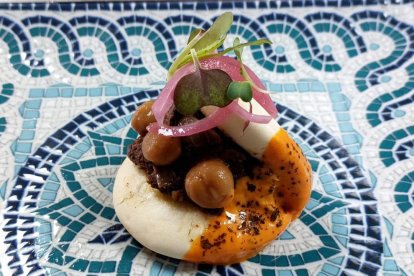 Una de las tapas elaboradas para la primera Ruta de la Morcilla de Turre.