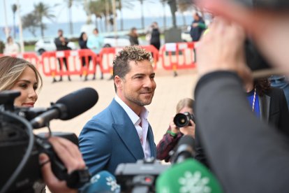 El cantante almeriense David Bisbal y su mujer, Rosanna Zanetti, a su llegada al Auditorio Maestro Padilla.