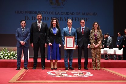 Carlos Sánchez, Juan José Alonso, María del Mar Vázquez, David Bisbal, Javier A. García y Ana Martínez Labella.